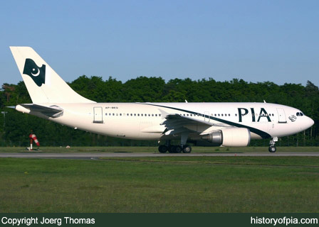 PIA Airbus A310-300