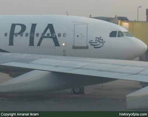 PIA Airbus A310-324ET