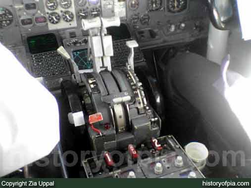 PIA Boeing 737-300