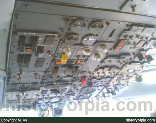 PIA Boeing 737-300