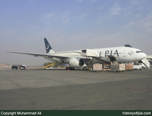PIA Boeing 777-240ER