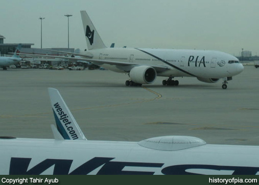 PIA Boeing 777-240LR