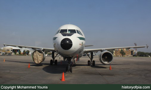 PIA Airbus A320-214