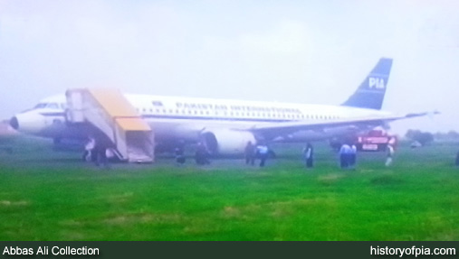 PIA Airbus A320-214