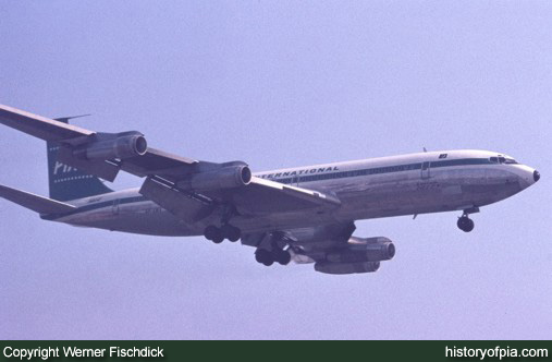 PIA Boeing 707-340C