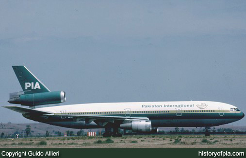 PIA McDonnell Douglas DC-10-30