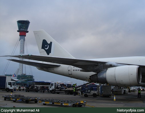 PIA Boeing 747-240B (SCD)