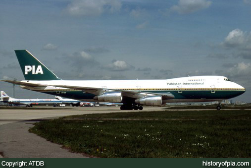 PIA Boeing 747-240B (SCD)