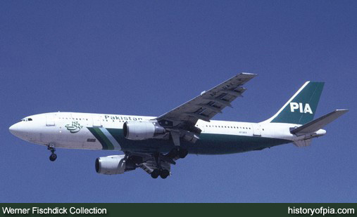 PIA Airbus A300B4-203