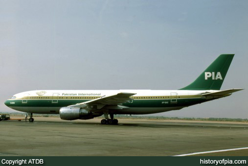 PIA Airbus A300B4-203