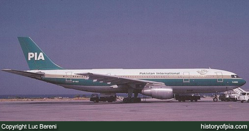 PIA Airbus A300B4-203