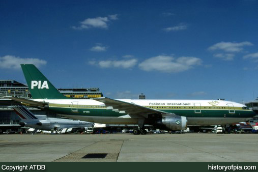 PIA Airbus A300B4-203