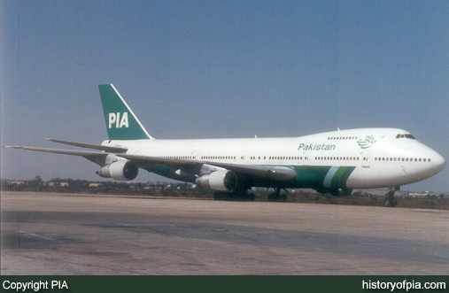 PIA Boeing 747-217B