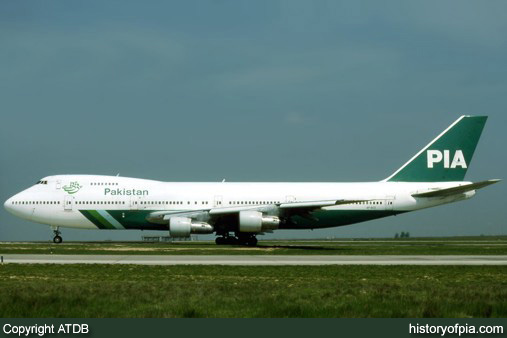 PIA Boeing 747-217B