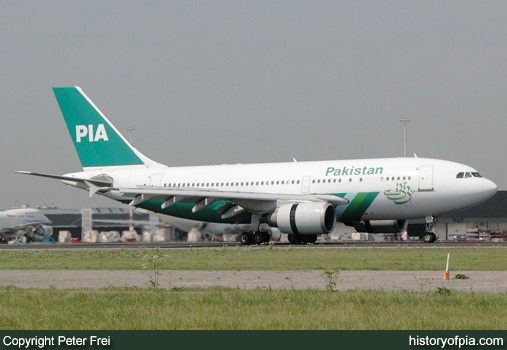 PIA Airbus A310-308