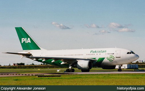 PIA Airbus A310-308