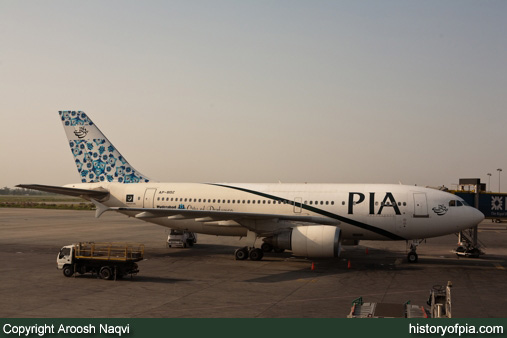 PIA Airbus A310-308