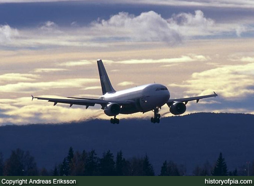 PIA Airbus A310-308