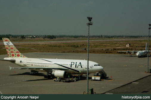 PIA Airbus A310-308