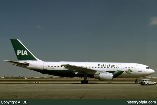 PIA Airbus A300B4-203