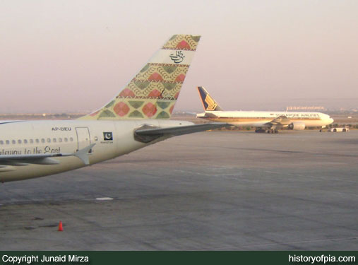 PIA Airbus A310-308