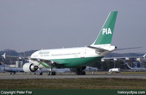 PIA Airbus A310-308