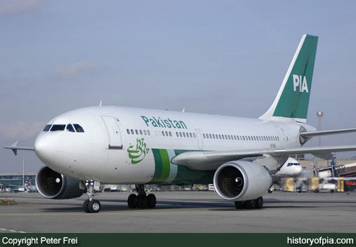 PIA Airbus A310-308