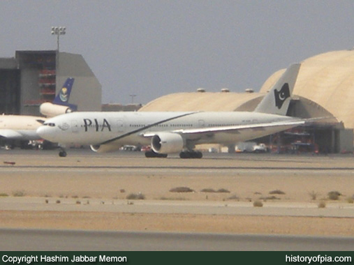 PIA Boeing 777-240ER