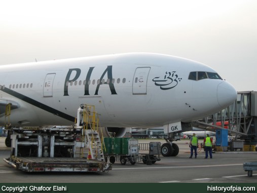 PIA Boeing 777-240ER