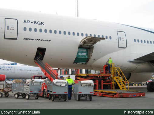 PIA Boeing 777-240ER