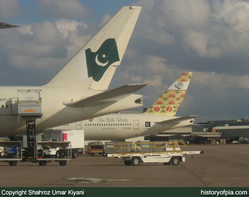 PIA Boeing 777-340ER