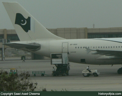 PIA Airbus A310-324ET