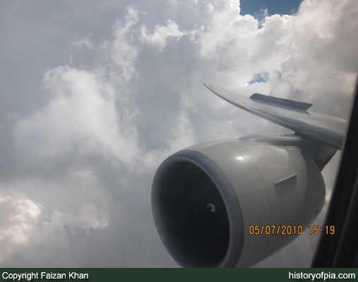 PIA Boeing 777-240LR