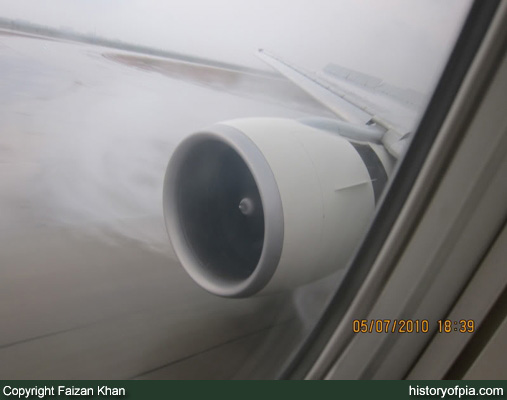 PIA Boeing 777-240LR