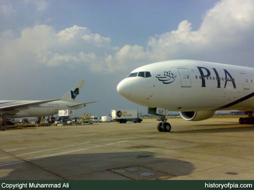PIA Boeing 777-240LR