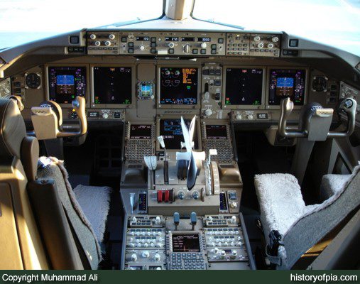 PIA Boeing 777-340ER
