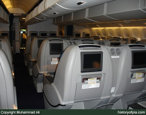 PIA Boeing 777-340ER