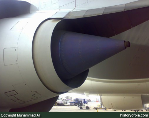 PIA Boeing 777-340ER