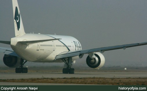 PIA Boeing 777