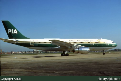 PIA Airbus A300B4-203