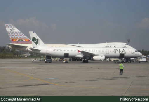 PIA Airbus A321-231